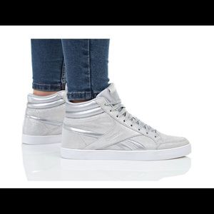 Reebok Royal Aspire 2 Women Size 8. Silver metallic/white/gray. Brand new